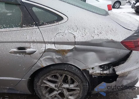 2021 Hyundai Sonata Sel z USA, uszkodzony, nr VIN 5NPEF4JA6MH096230